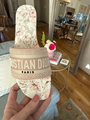 Customer photo review of CD 25 Dway Flower Multicolor Slide