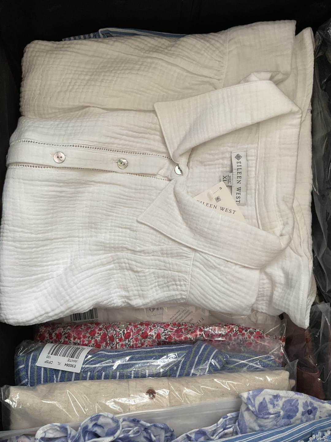 Customer photo review of The "Elora" White Crinkle Gauze Lounge Set