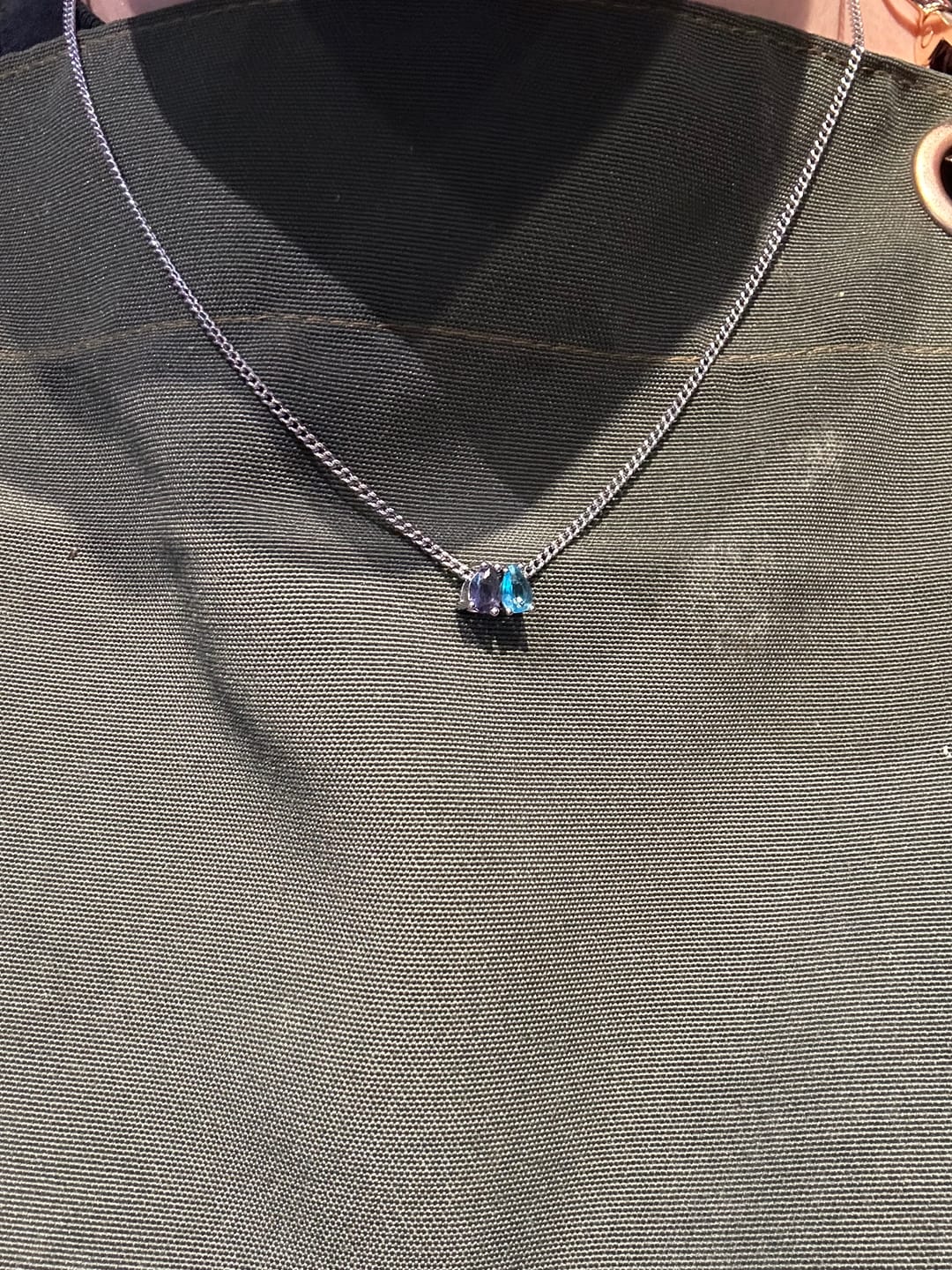 Customer photo review of Personaliza Tu Collar Birthstone Gota Plateado