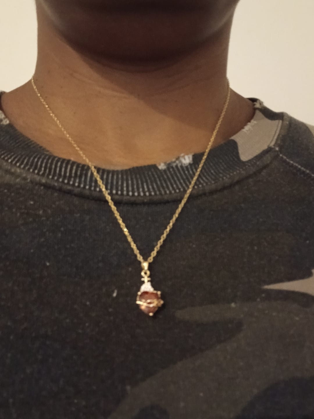 Customer photo review of Collier Cœur Sacré