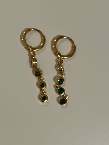 Customer photo review of Ellica Green Gold Droplet Huggie Earrings