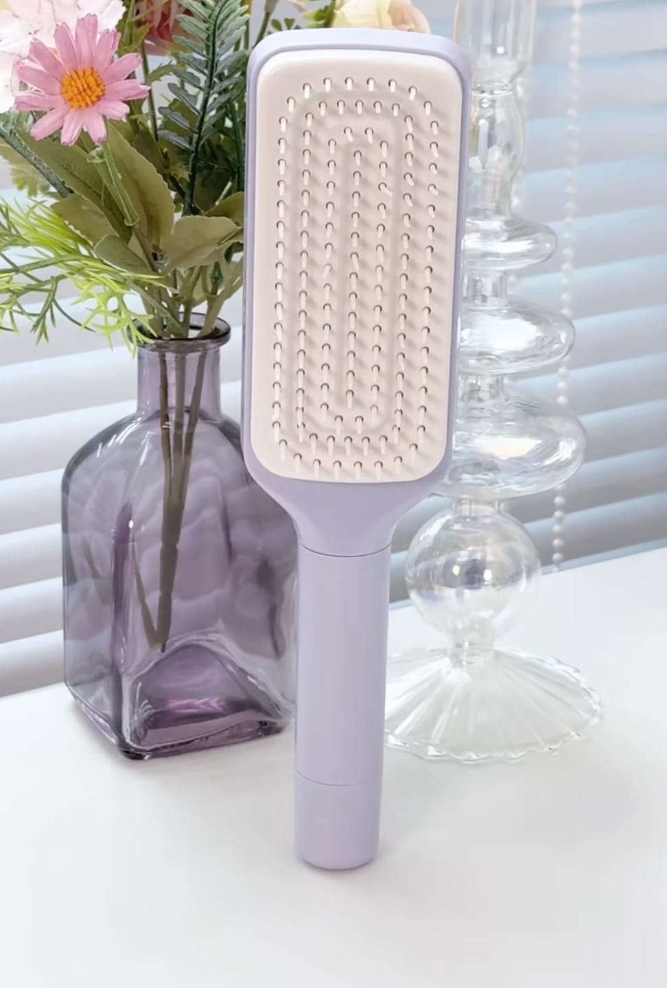 Customer photo review of Koko Self Cleaning Hair Brush