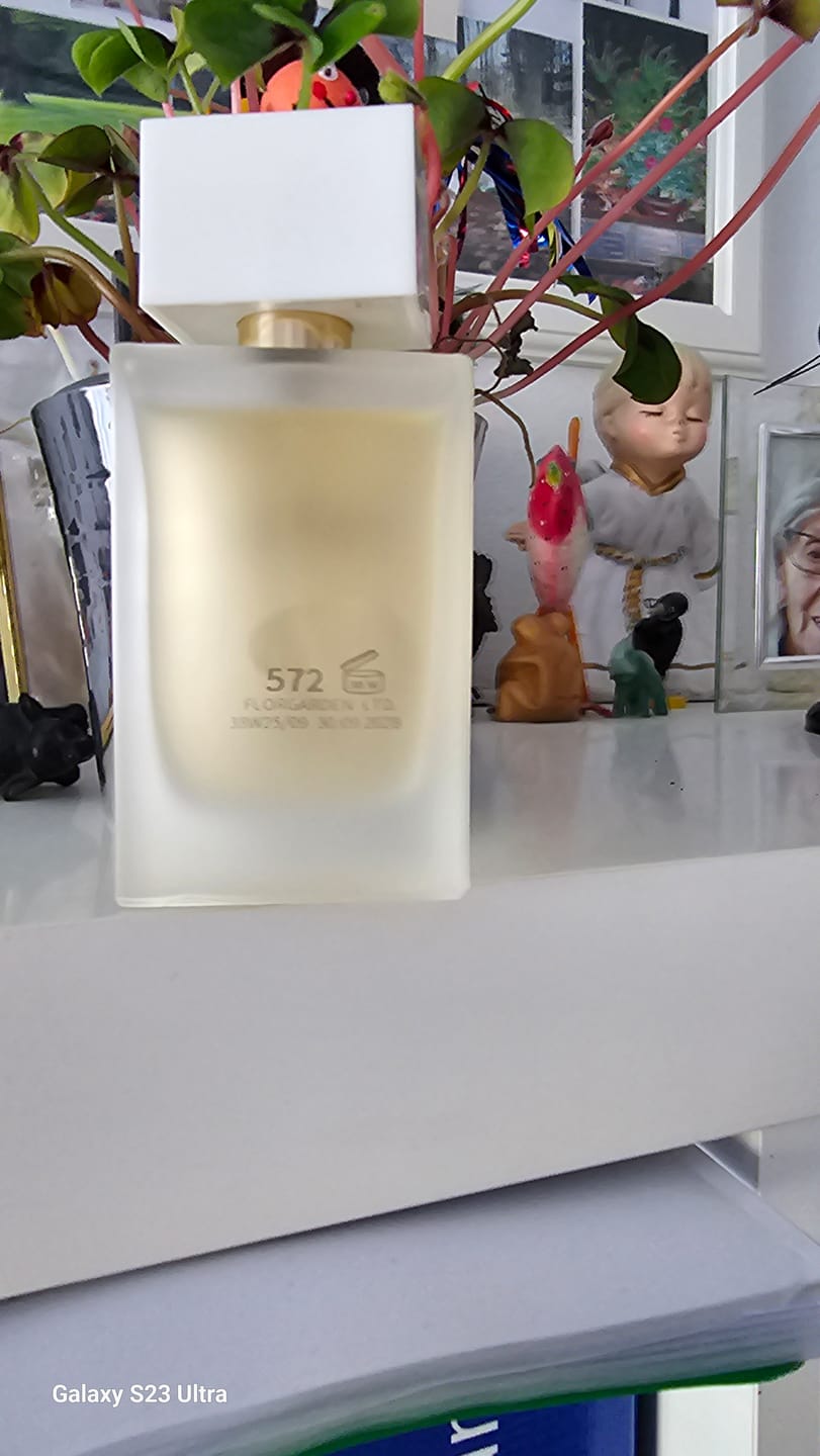 Customer photo review of Geïnspireerd door La Vie est Belle  - 572