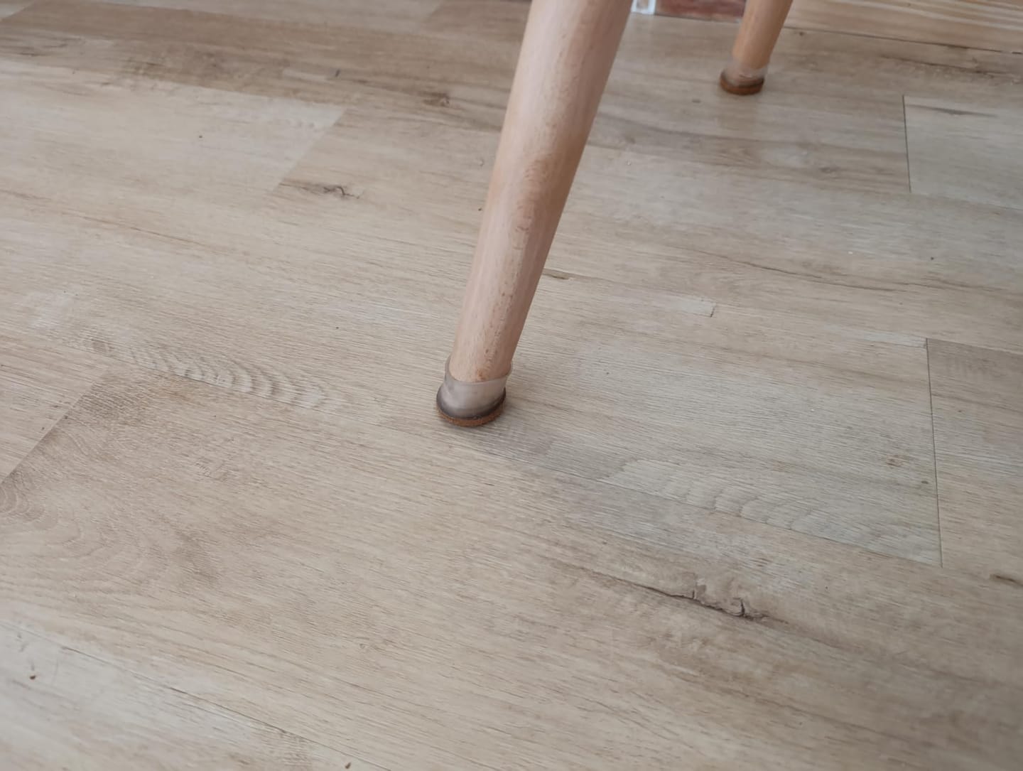 Customer photo review of SolProtect | Embouts et patins de chaise pour protéger vos sols