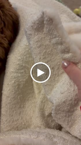 Customer video review of The Bouclé Blanket
