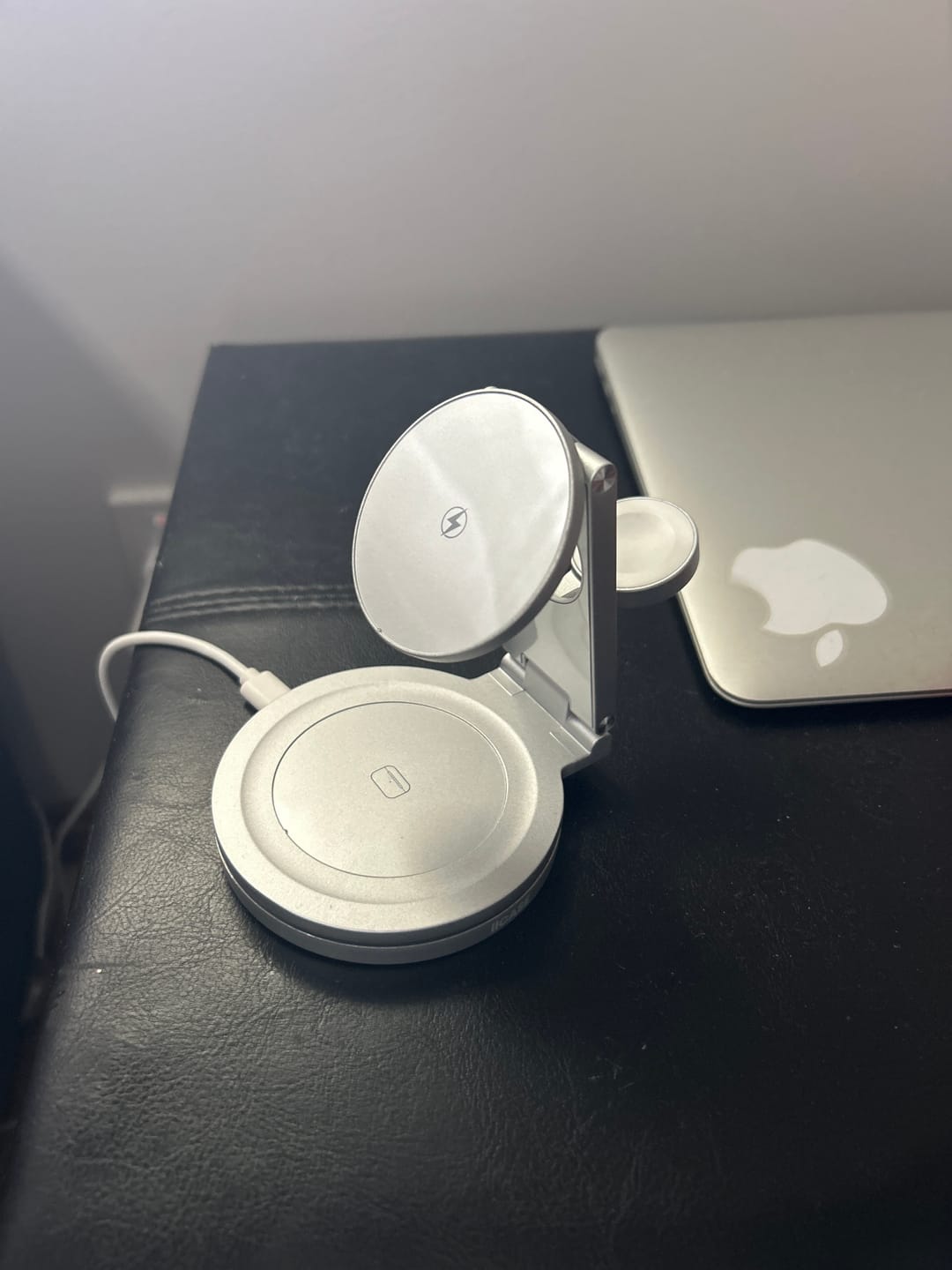 Customer photo review of Desktop 3-in-1 MagSafe Wireless Charging Station