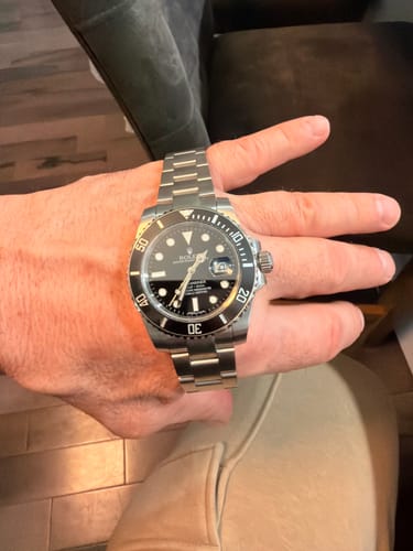 Customer photo review of SUBMARINER DATE 40 BLACK
