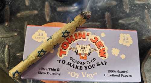 Customer photo review of Free Rolling Papers