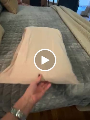 Customer video review of Mellow CloudAlign™ Pillow