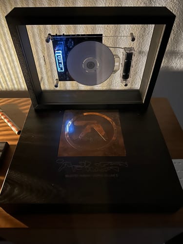 Customer photo review of M1 Music Frame CD Player