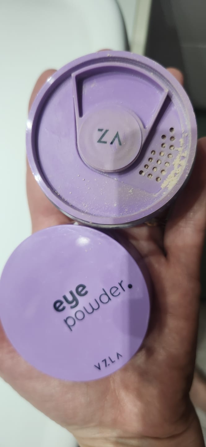 Customer photo review of Eye Powder