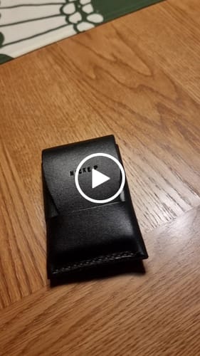 Customer video review of Slimmad plånbok i äkta läder