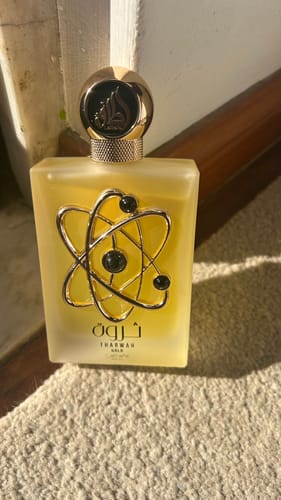 Customer photo review of CONJUNTO THARWAH GOLD LATTAFA - 100ML