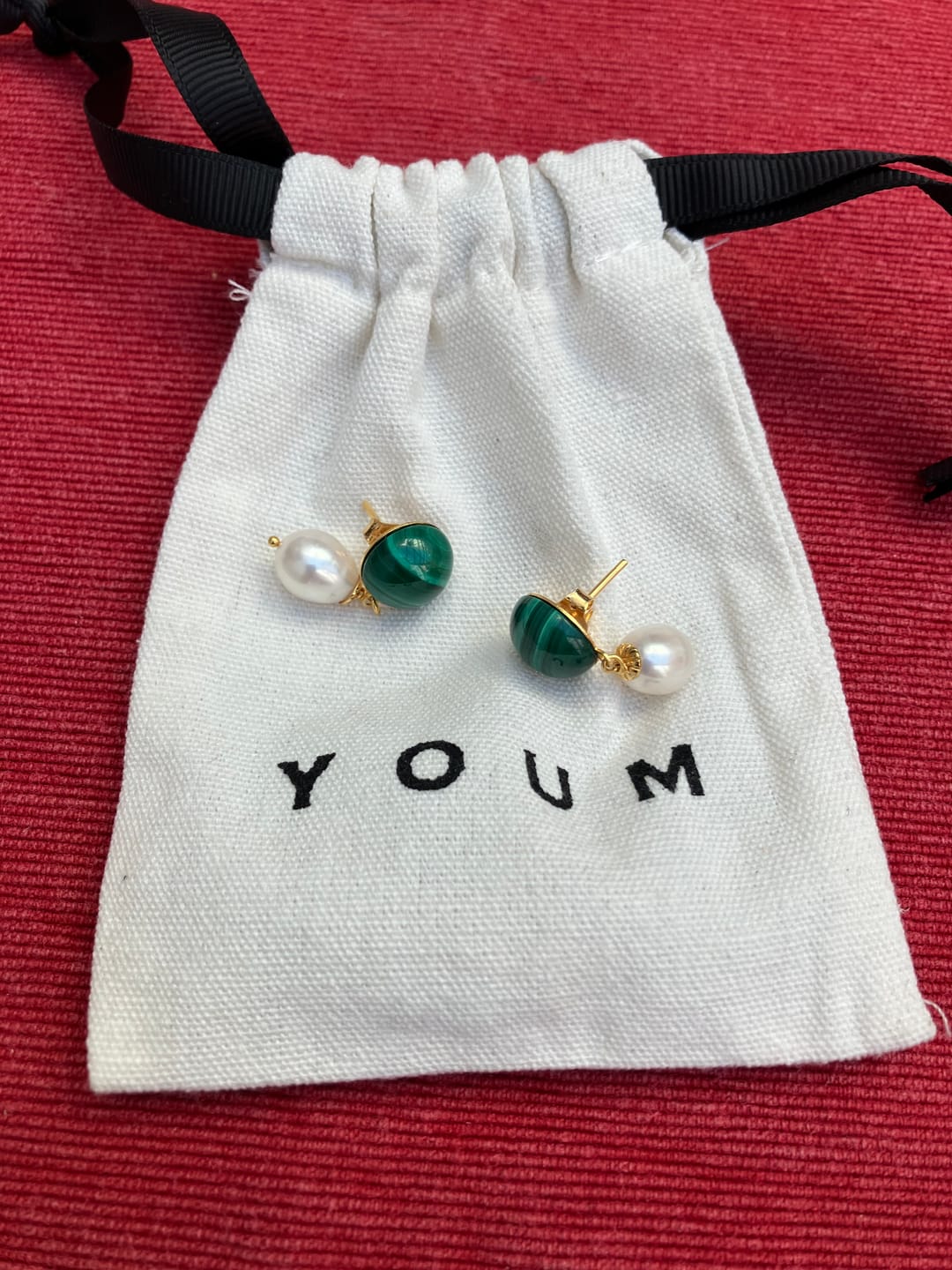 Customer photo review of Boucles d'oreilles Colette malachite