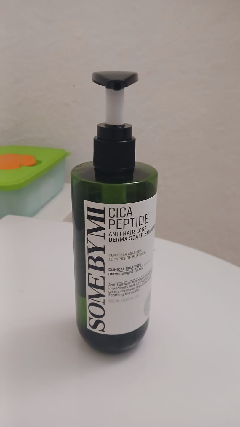 Customer photo review of Nostiprinošs šampūns ar Āzijas centellu un peptīdiem Some By Mi Cica Peptide Anti Hair Loss Shampoo