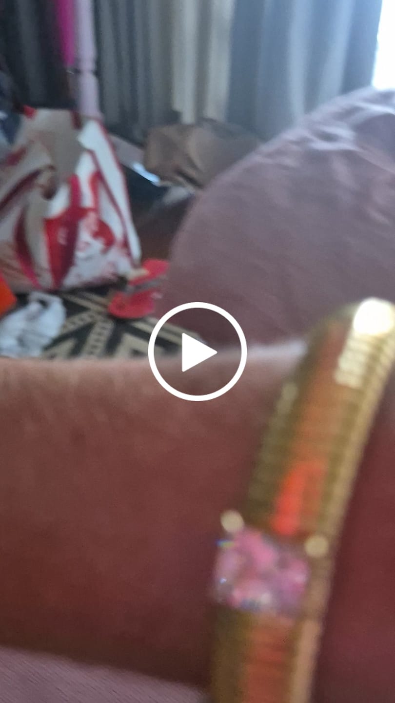 Customer video review of Bracelete Capri Banhado em Ouro 18k