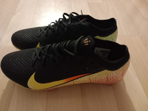 Customer photo review of Vapor 16 FG - Rouge/Bleu/Blanc