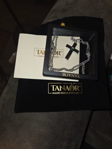 Customer photo review of The Cross Necklace