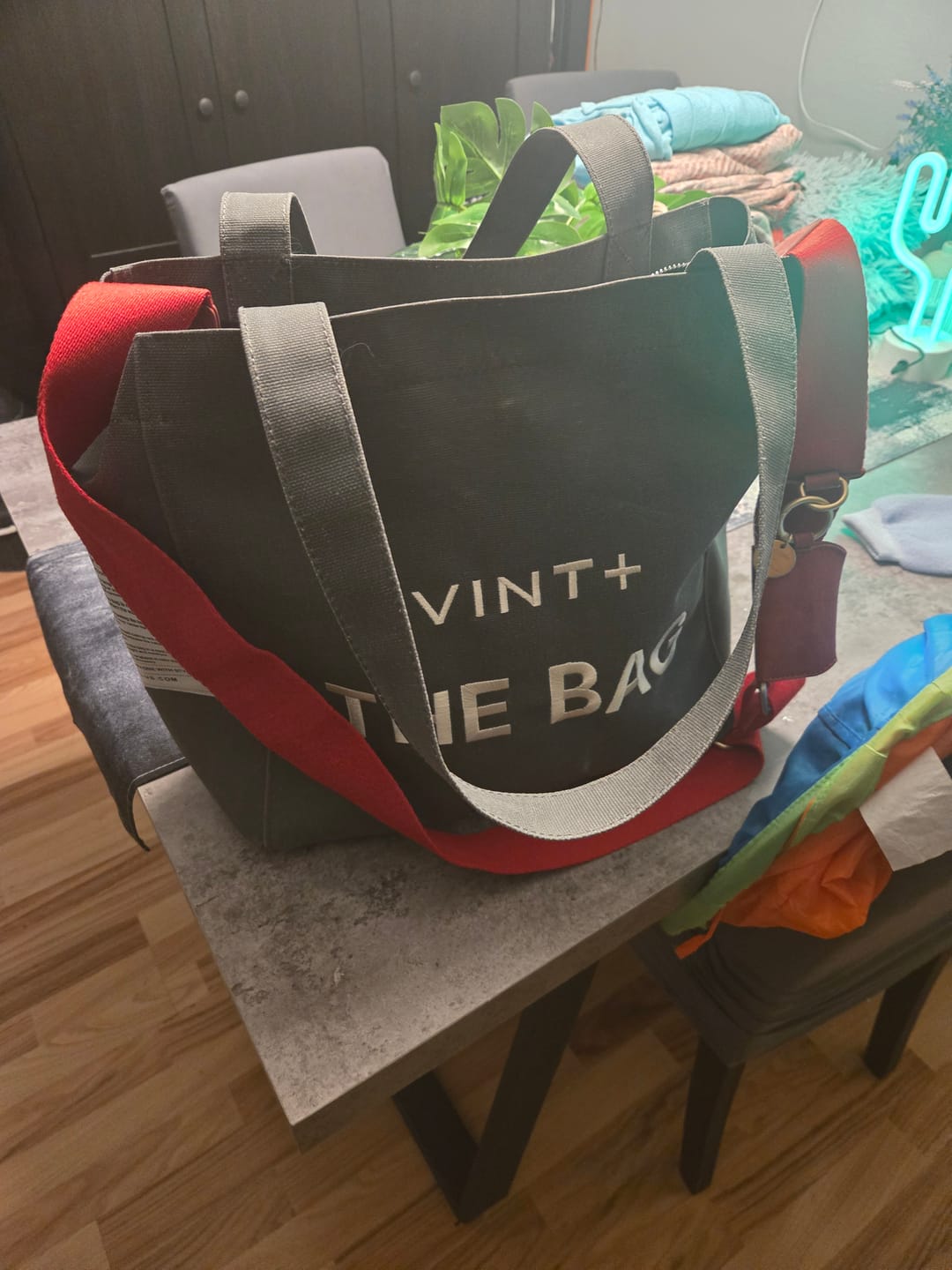 Customer photo review of WAXED CANVAS TOTE BAG - BIG - GRAU