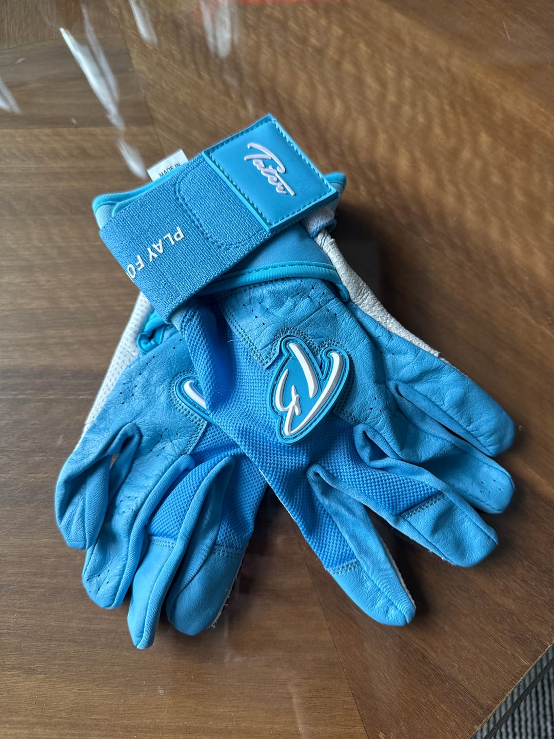 Customer photo review of Mystery Batting Gloves