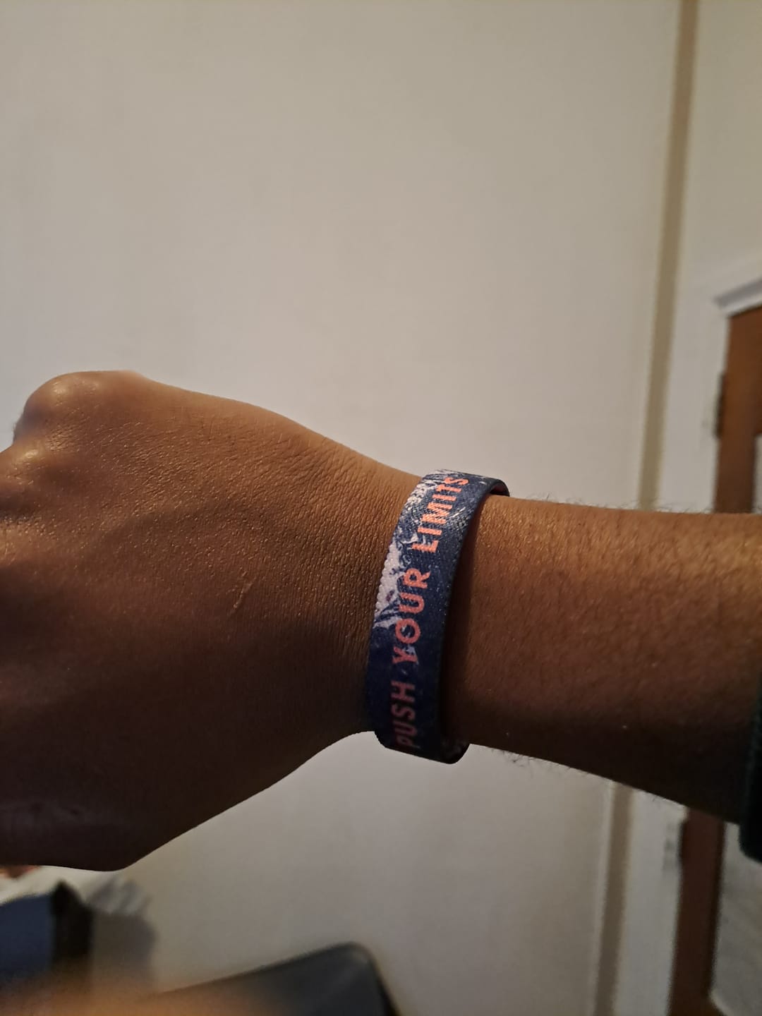Customer photo review of Push Your Limits - Elastisches Armband