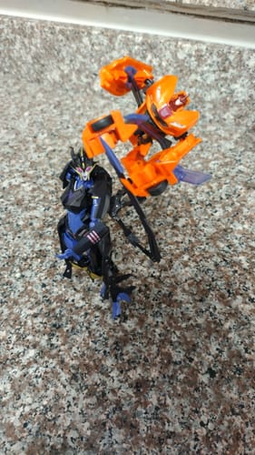 Customer photo review of 【Pre-Order】APC Toys APC-008 APC008 Night Countess ( TFP Prime Airachnid Blackarachnia )