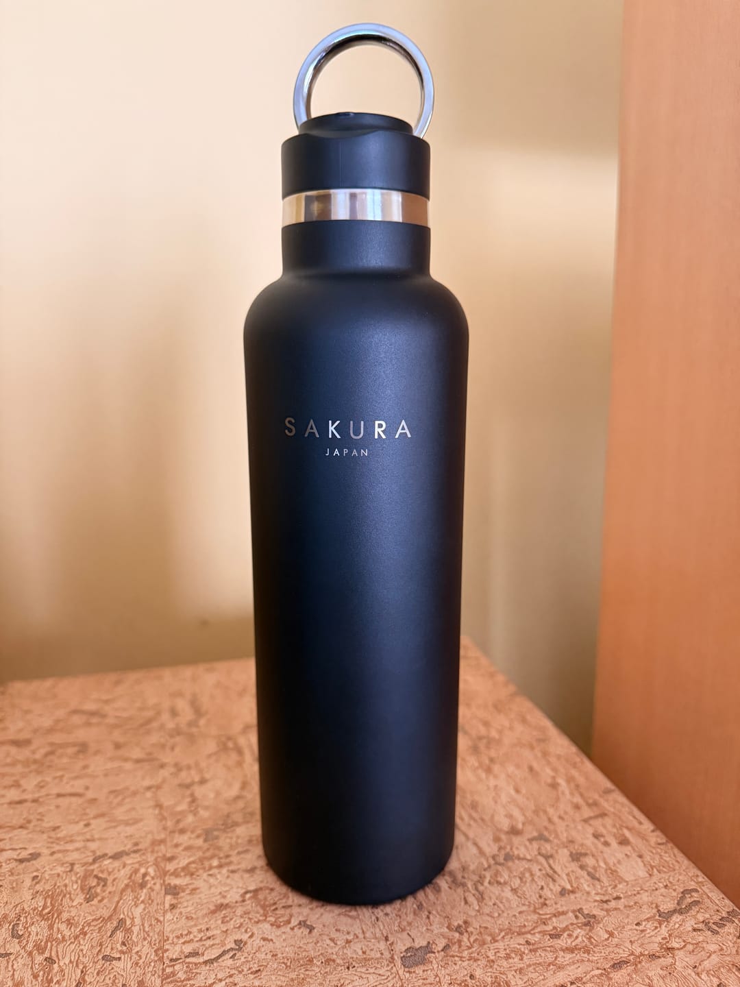 Customer photo review of Botella Térmica Sakura Acero Inoxidable 750 Ml Negra Mate