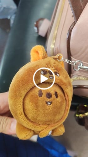 Customer video review of SKZ dominATE:celebrATE Lying Keyring