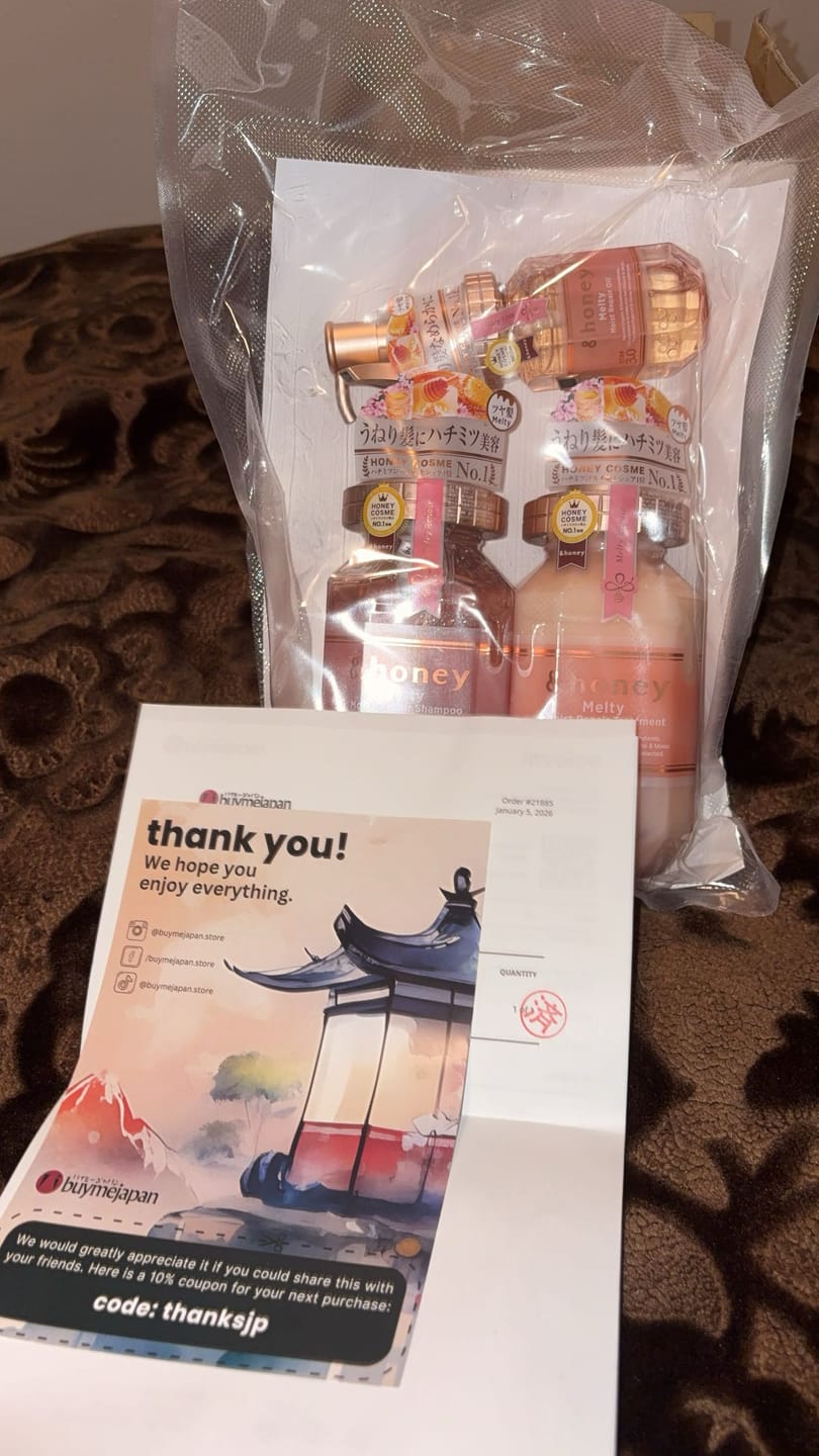 Customer photo review of & Honey Melty Moist Repair Shampoo, Treatment & Hair Oil Set 440ml Each + 100ml