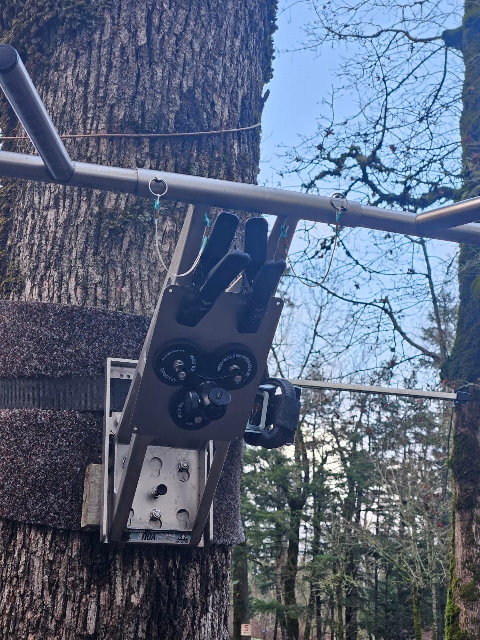 Customer photo review of 3 Footed Monster PRO Edition - Magnetic Mount
