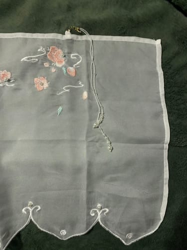 Customer photo review of Zu Jiang 俎姜 Embroidered Veil Hanfu Fairy Accessory