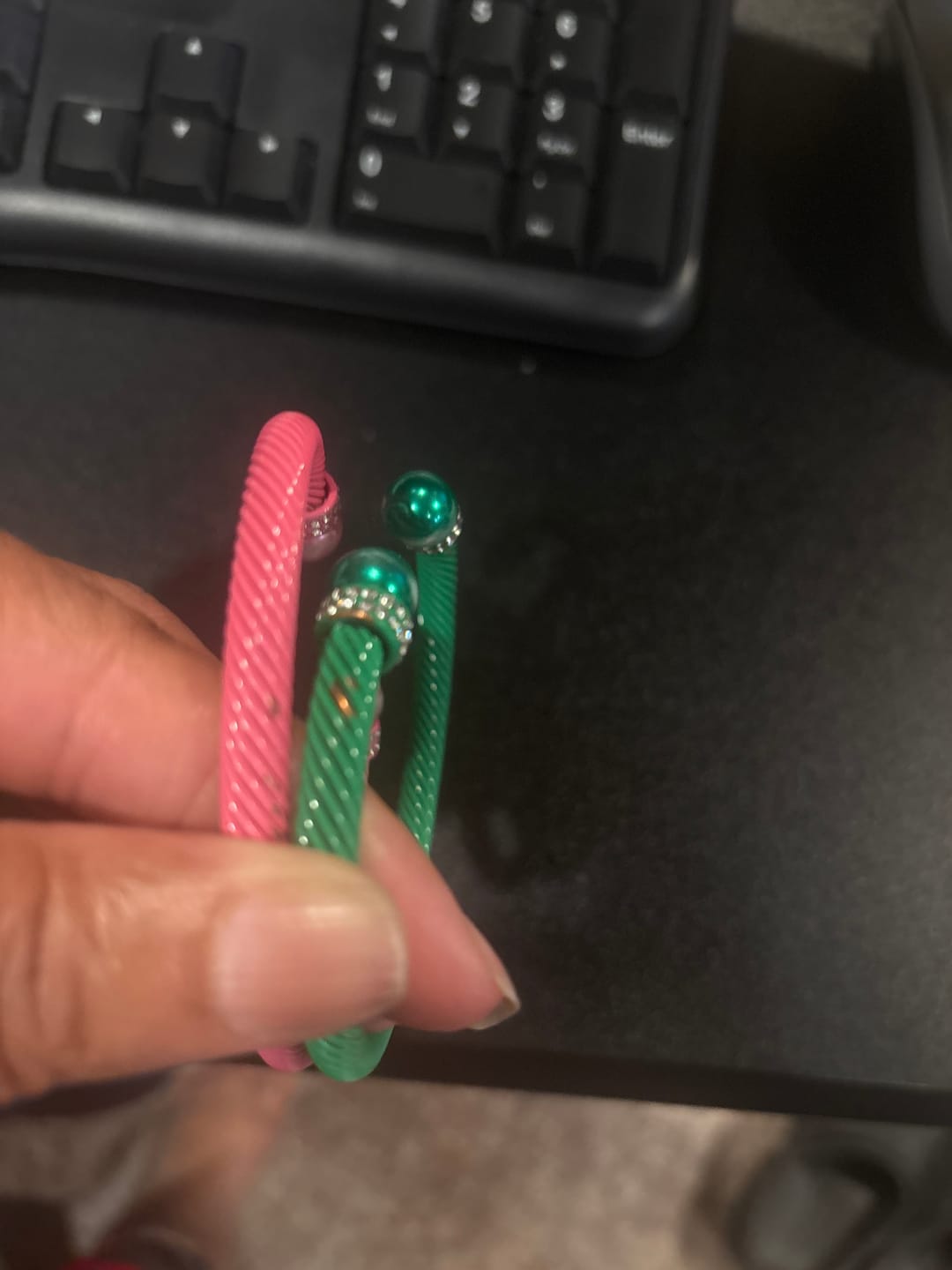 Customer photo review of 2 Pcs Pink Green Cable Bangles