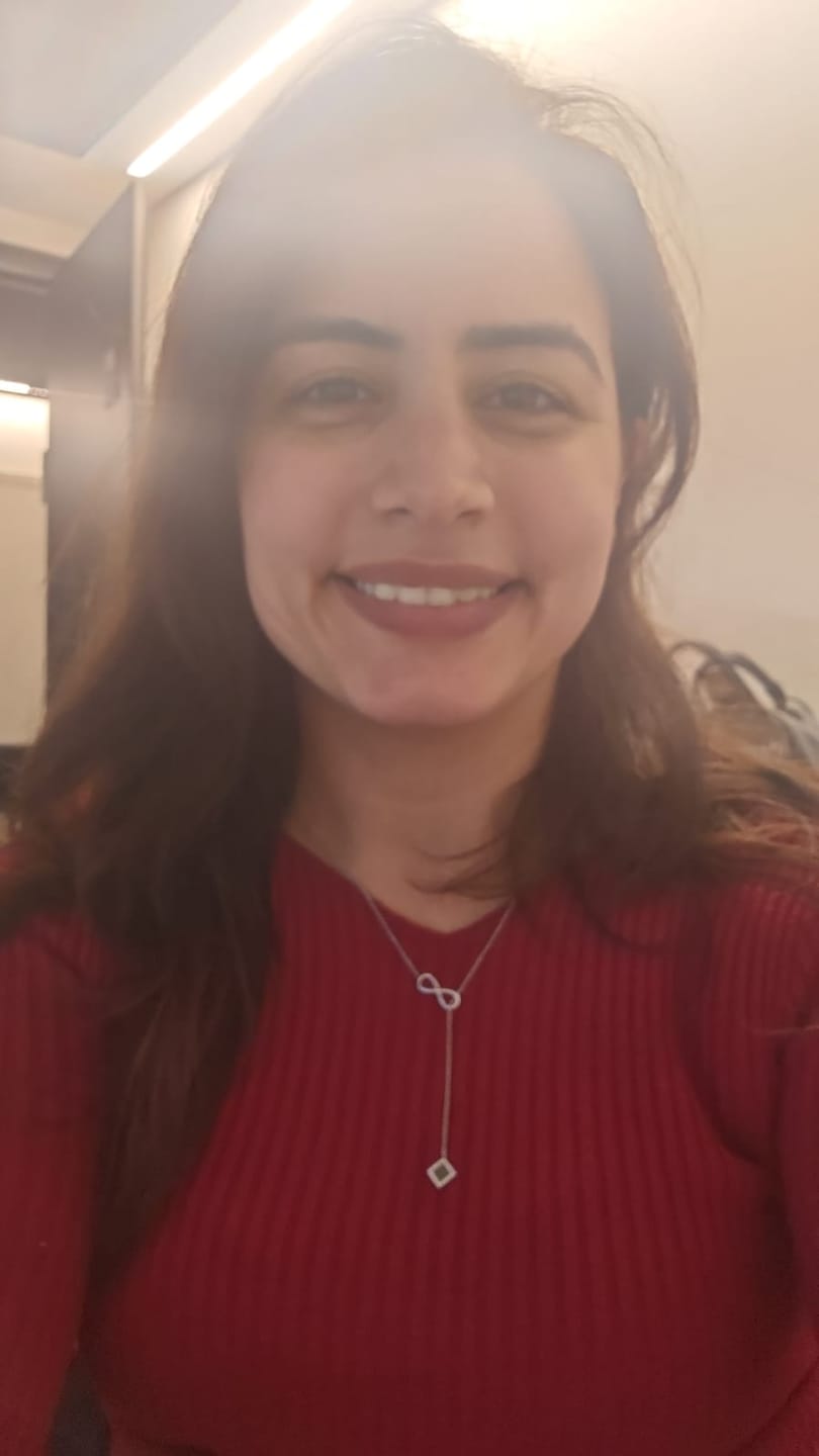 Customer photo review of Infinity Necklace