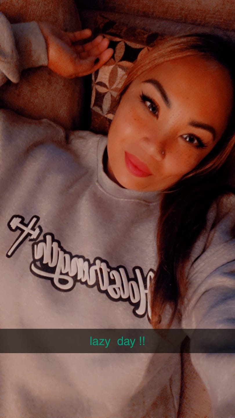 Customer photo review of Puff Print Vintage Crew