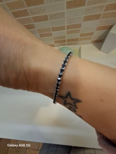 Customer photo review of Bracciale Tennis zirconi Neri 2 mm