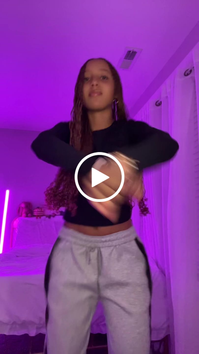Customer video review of Aelfric Eden Graffiti Heart Baggy Sweatpants