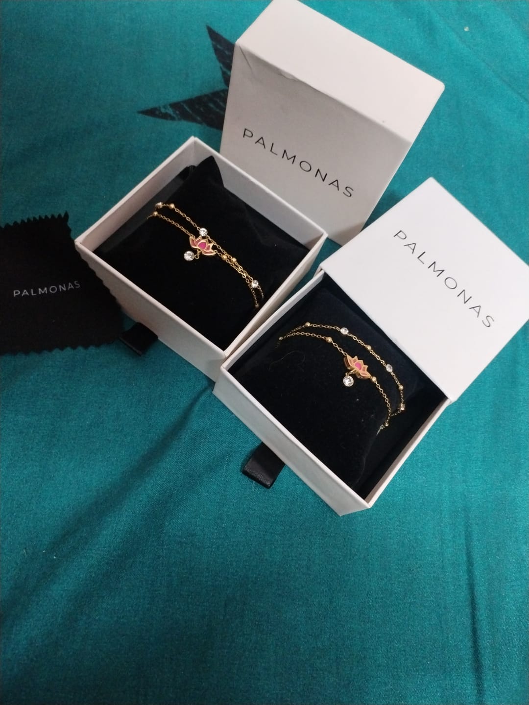 Customer photo review of Water Lily Anklet