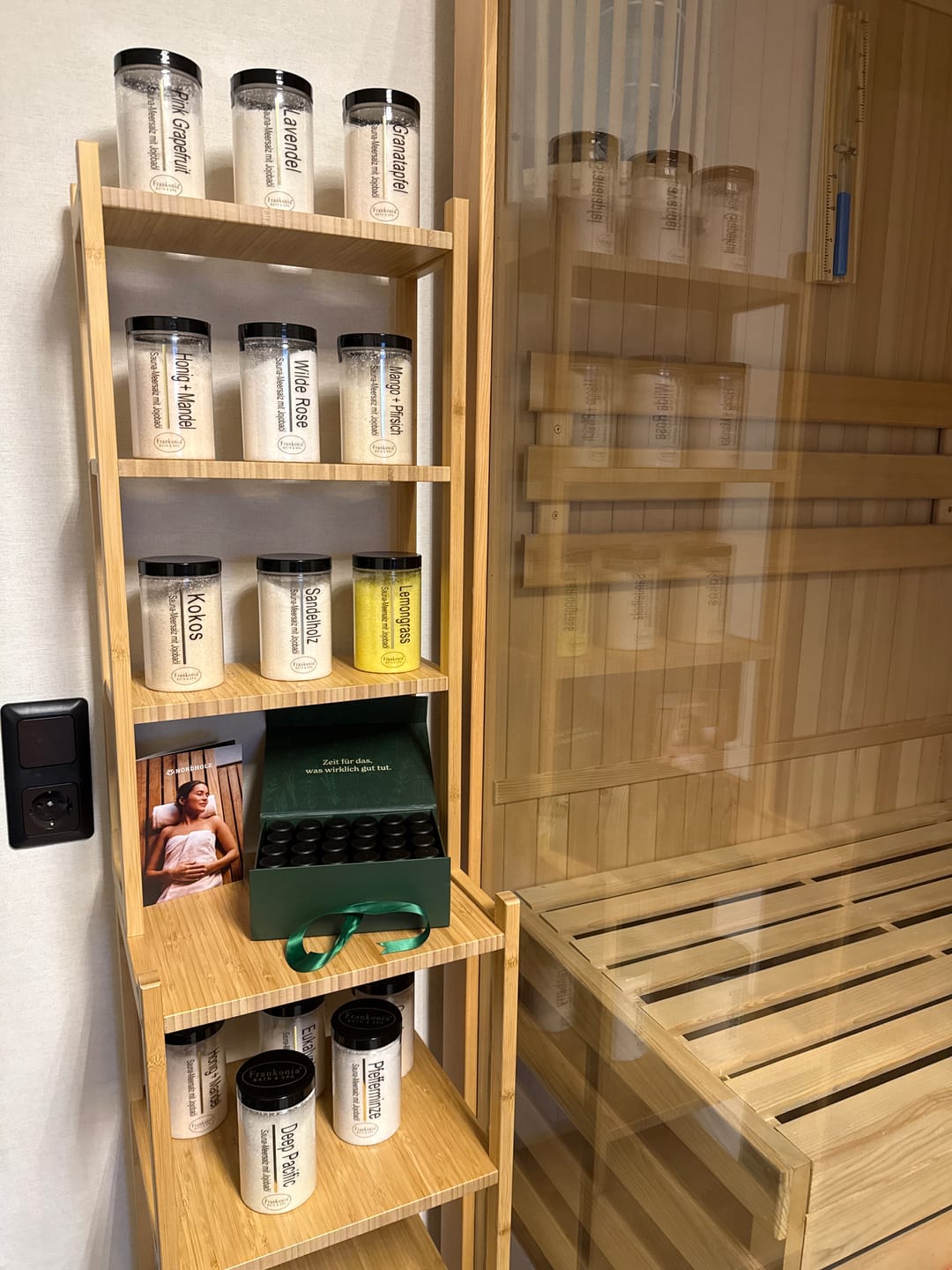 Customer photo review of Premium Sauna Meersalz Peeling "Alle Sorten" 14er Bundle