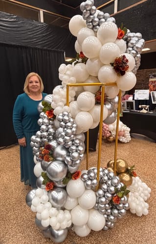 Customer photo review of Metal Vase Column Stand Balloon Stand for Birthday Party Decor