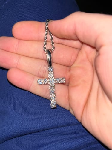 Customer photo review of MOISSANITE CROSS PIECE PENDANT.