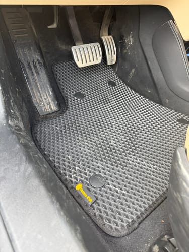 Customer photo review of E-Auto Fußmatten nach Maß - Komplettset