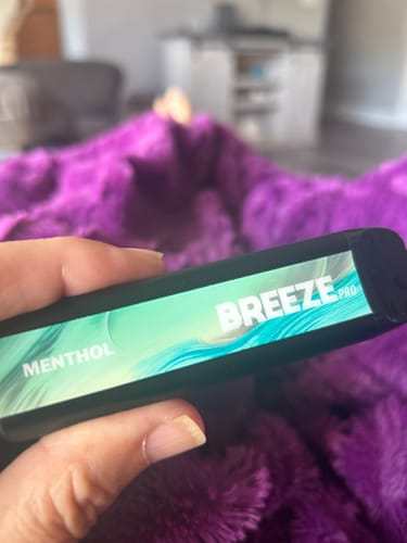 Customer photo review of Breeze Pro Disposable Vape