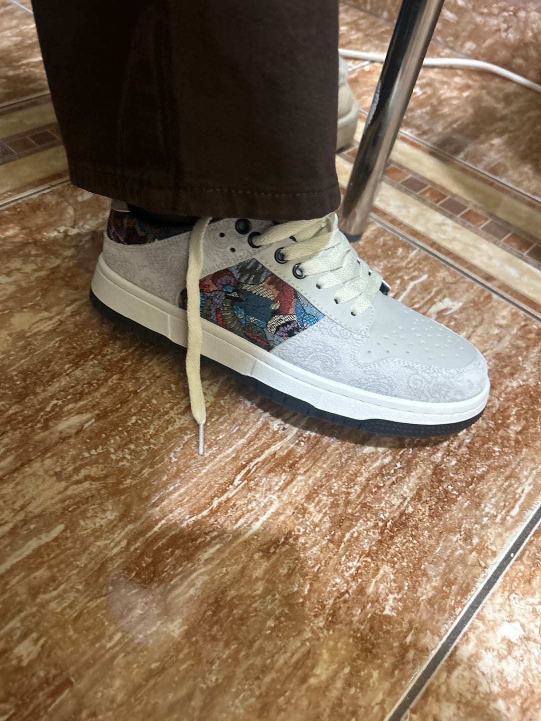 Customer photo review of Dunhuang Mythos Sneakers