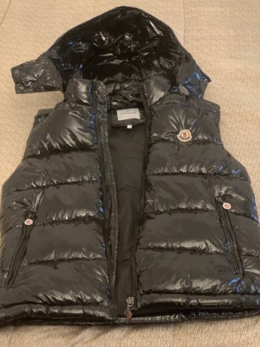 Recensione con foto di un cliente su Smanicato Moncler