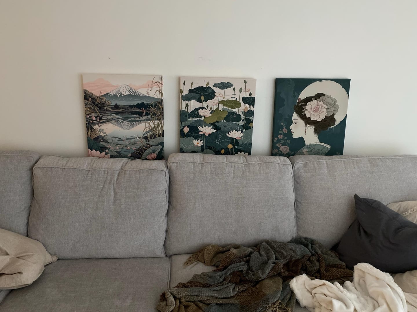Customer photo review of Japanese Nature Wall Art Set. Geisha Poster, Fuji Mountain