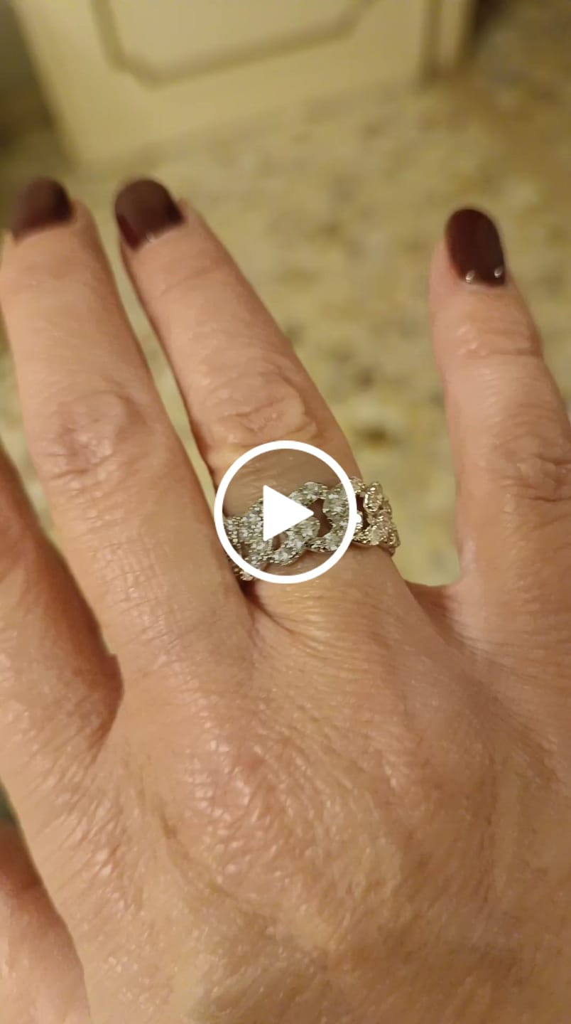 Customer video review of Anello Grumetta con Zirconi