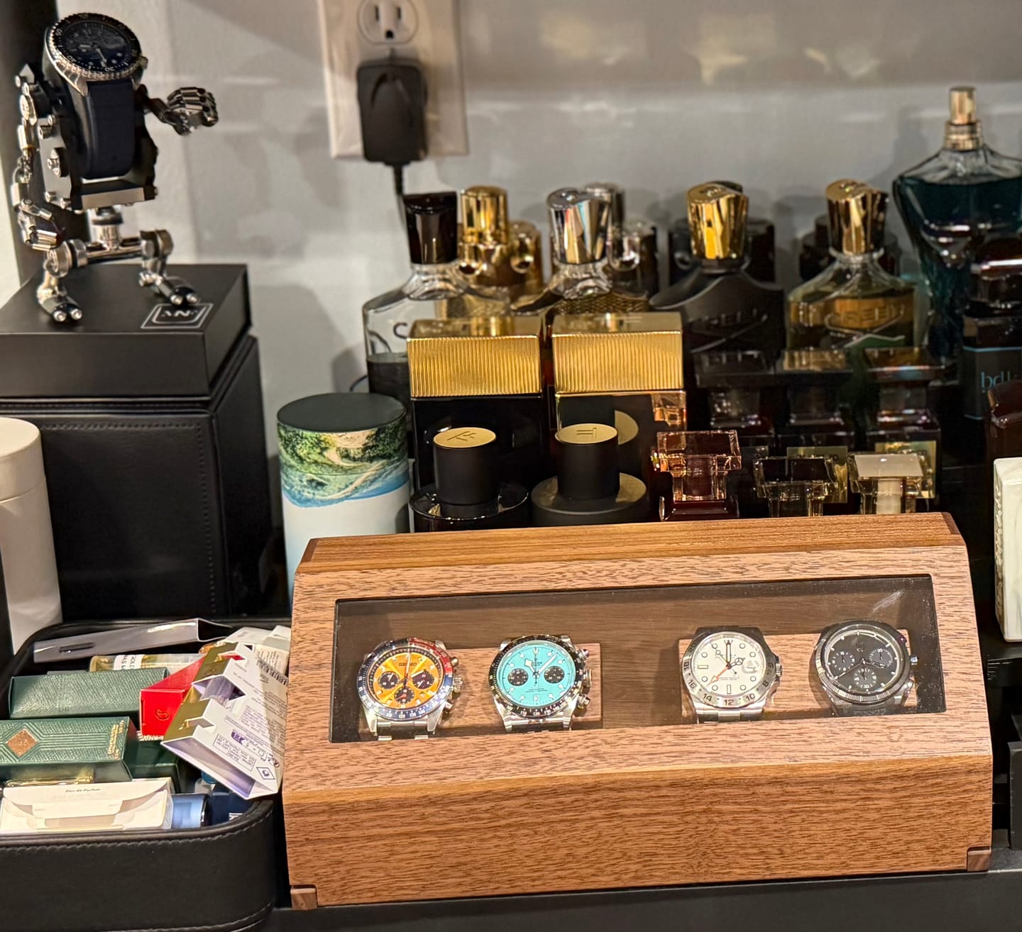 Customer photo review of WHALER 4-SLOT WATCH BOX