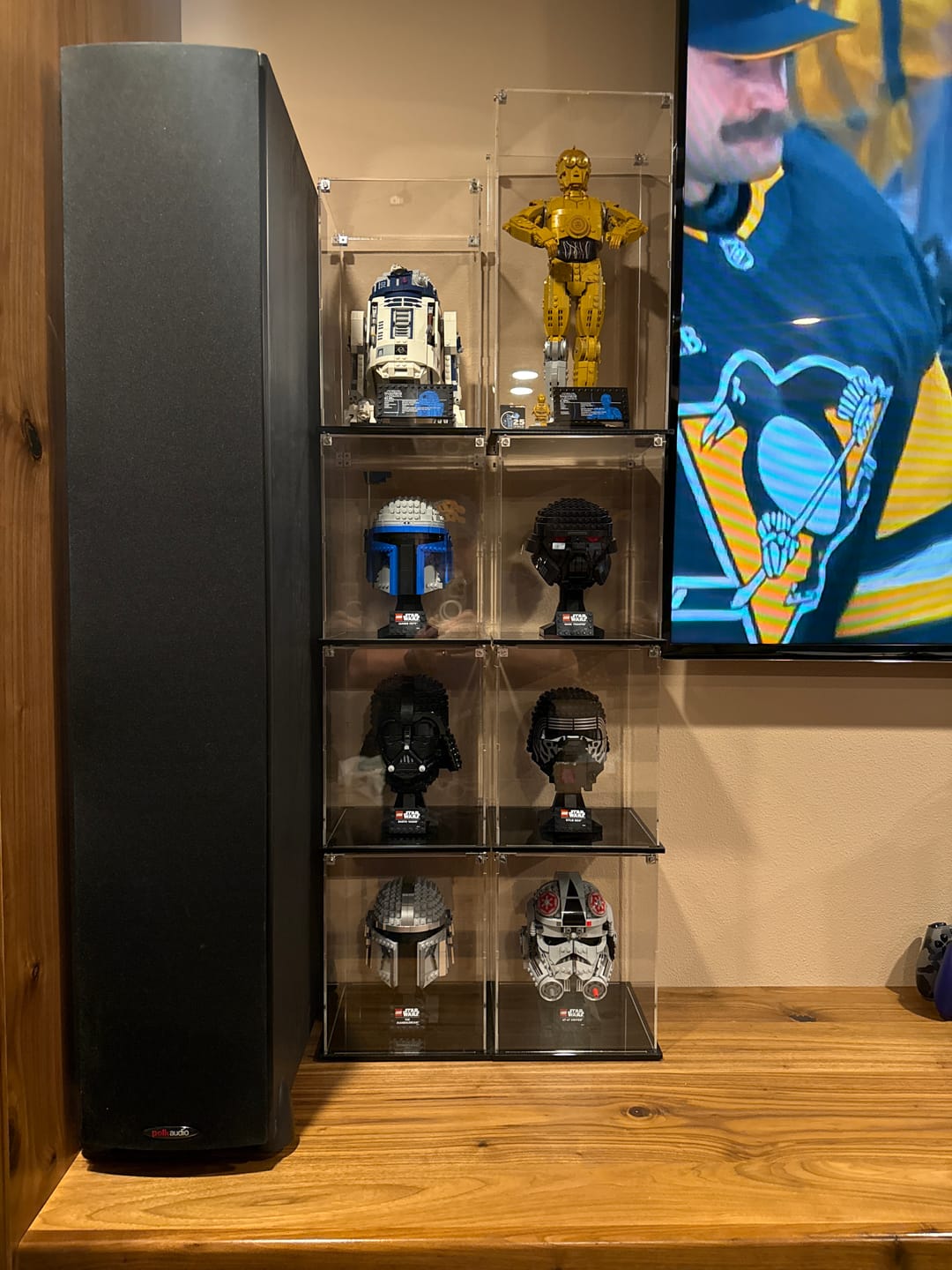 Customer photo review of Display Case for LEGO® Star Wars™ Helmet