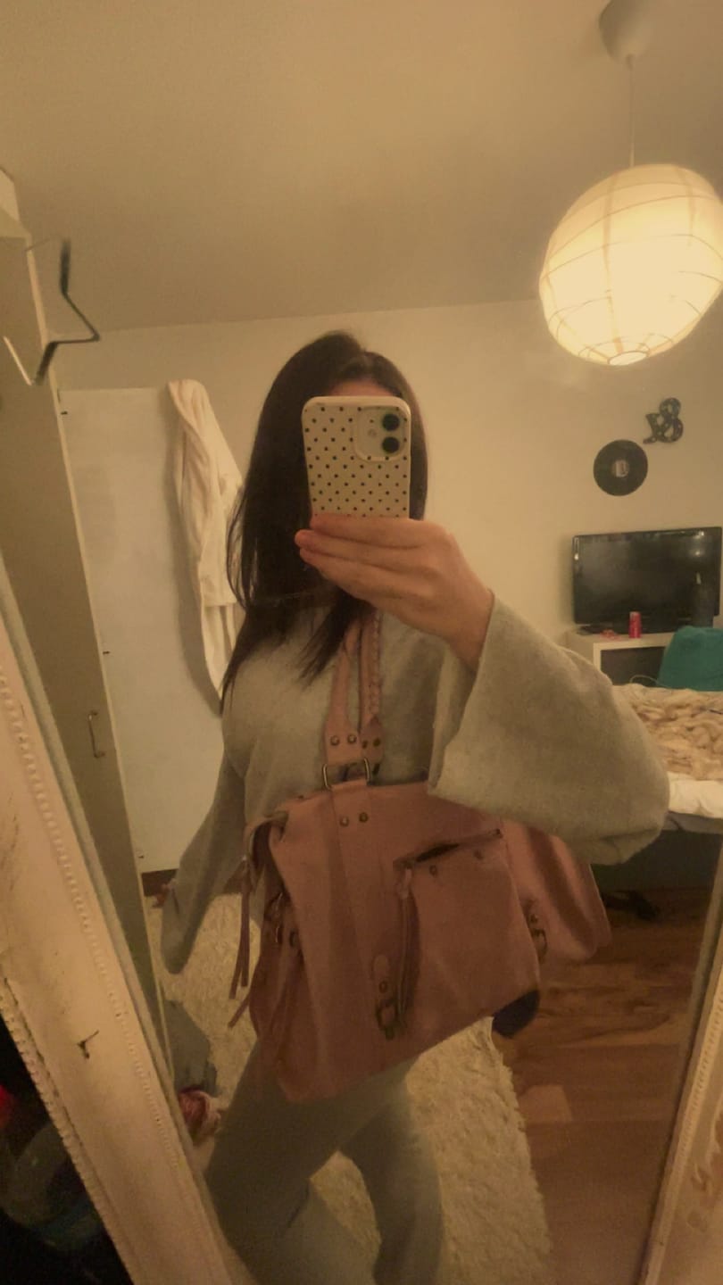 Customer photo review of It girl bag vanilla pink
