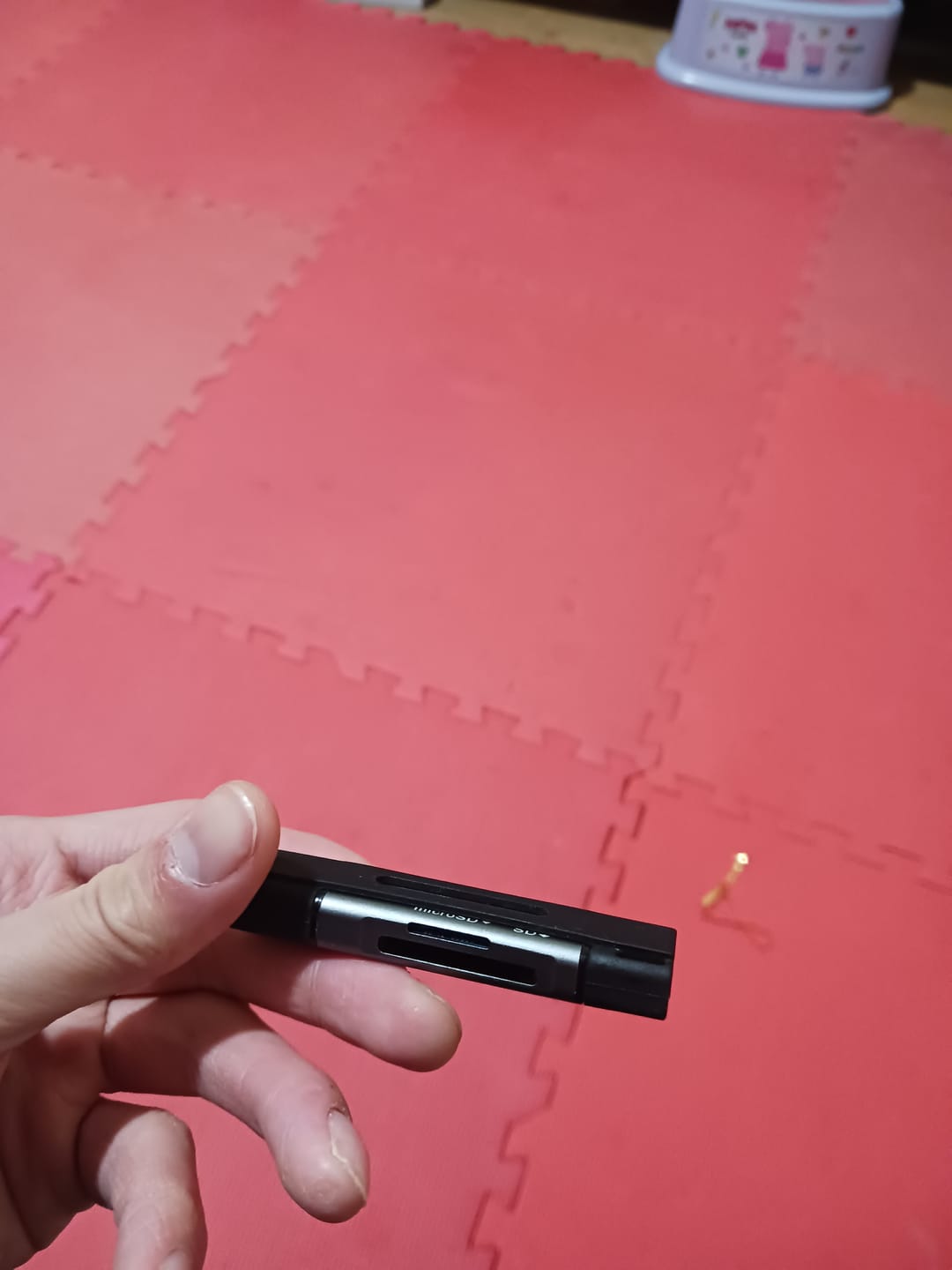 Customer photo review of REDTIGER 2-in-1 Card Reader with USB-C & USB-A Interface